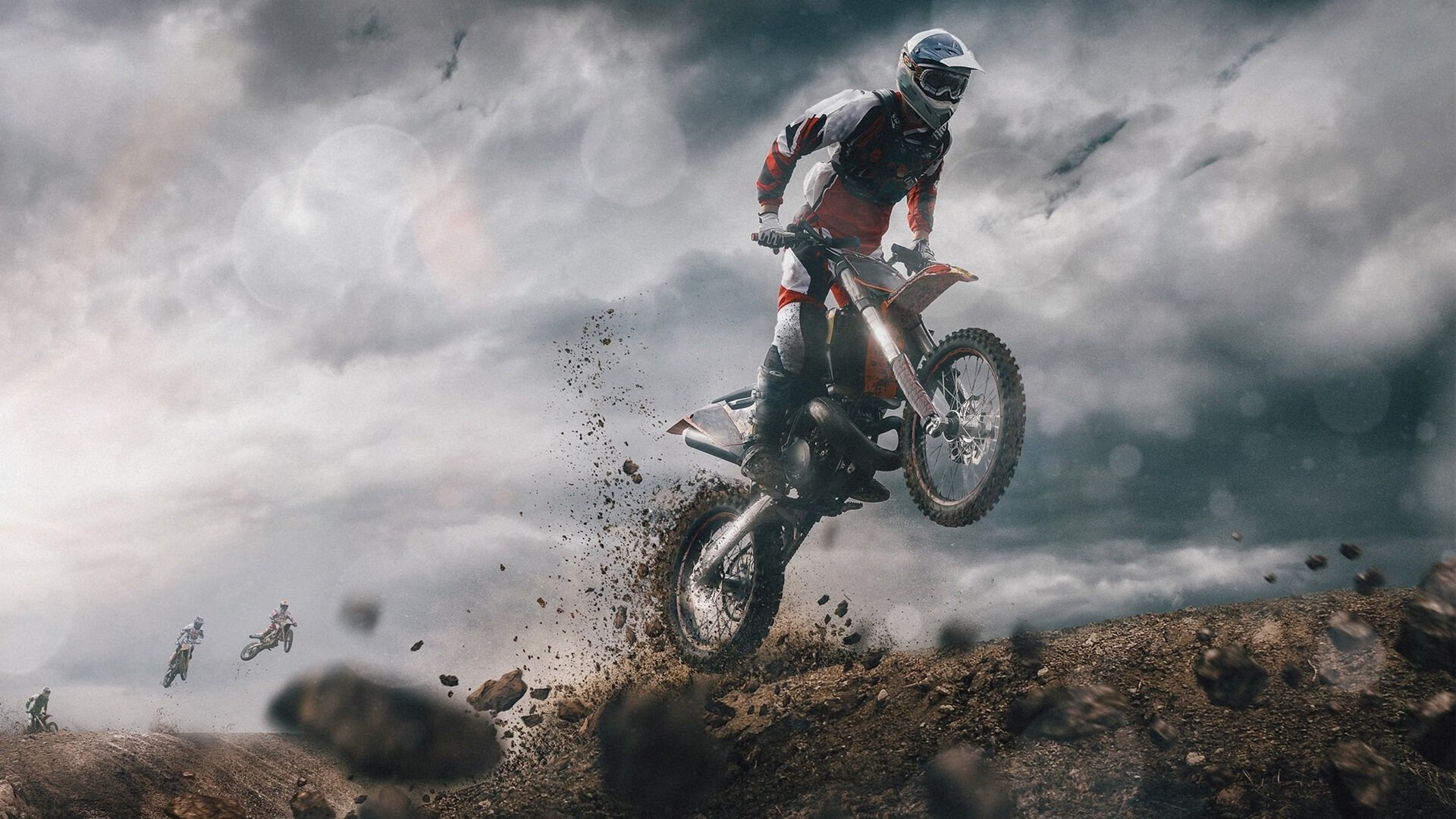 安东·李恩：全黑队中场的“控制塔”，稳定场上节奏，指引进攻方向